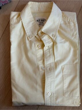 Old Navy yellow long sleeve button down shirt